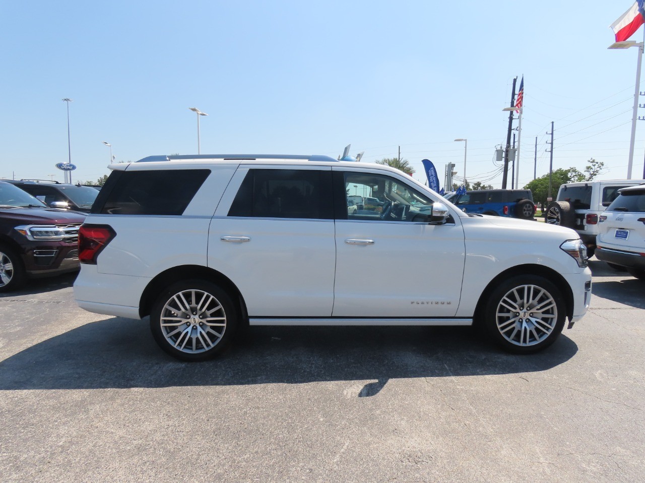 2022 Ford Expedition Platinum Star White at Planet Ford
