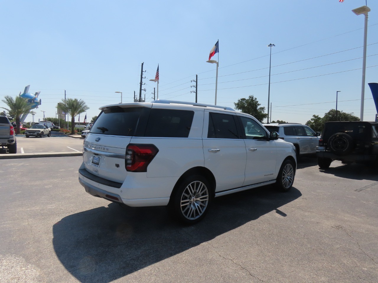 2022 Ford Expedition Platinum Star White at Planet Ford