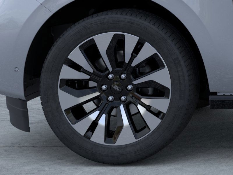 2025 Ford Expedition Platinum Glacier Gray Metallic TriCoat at Planet Ford