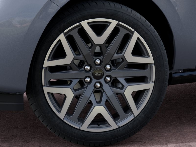 2027 Ford Expedition Platinum Glacier Gray Metallic Tri-Coat at Planet Ford