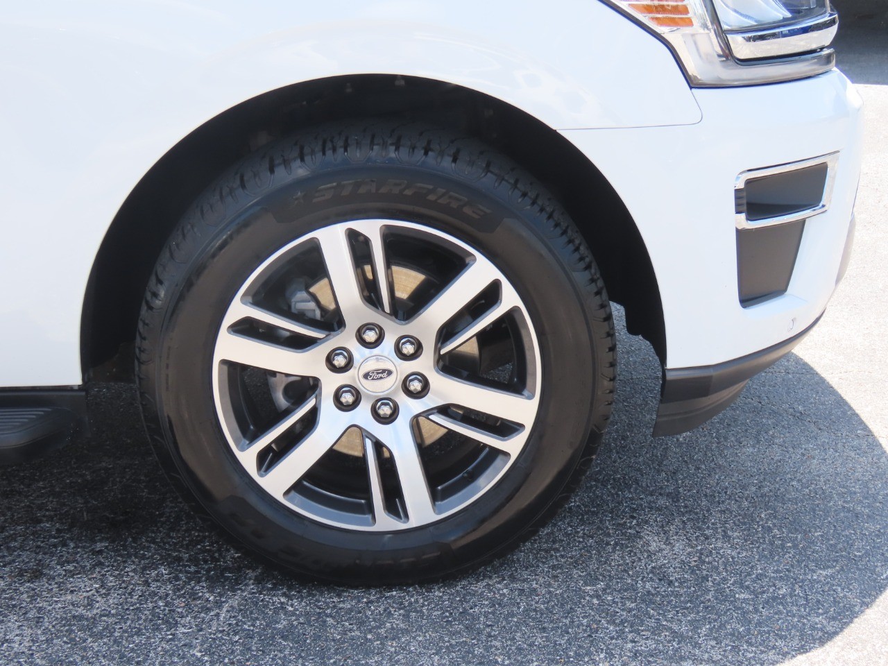 2024 Ford Expedition Limited - 8