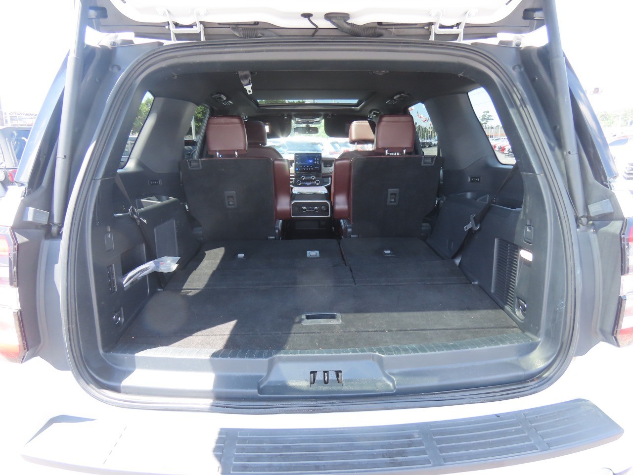 2024 Ford Expedition Limited Oxford White at Planet Ford