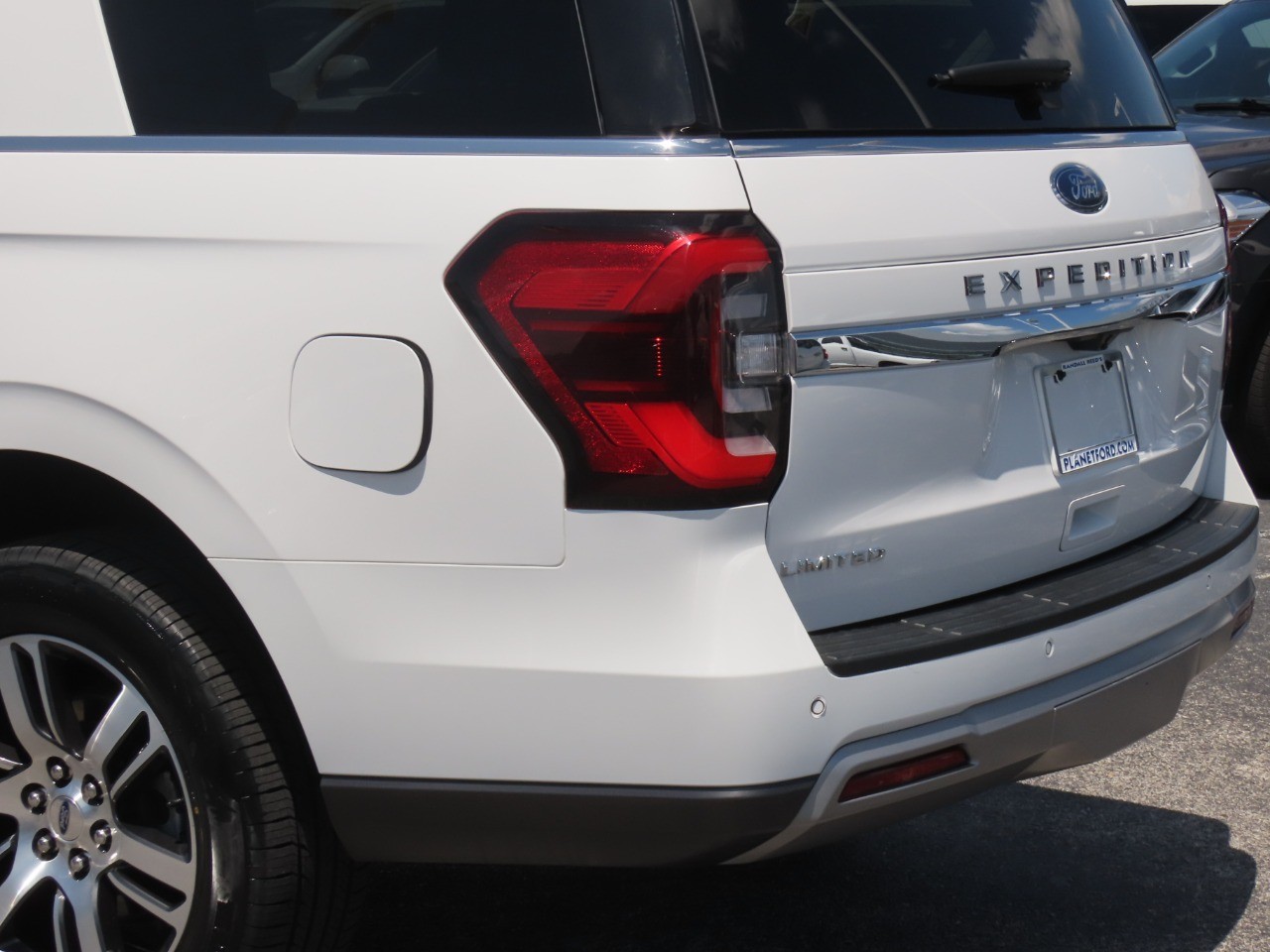 2024 Ford Expedition Limited Oxford White at Planet Ford