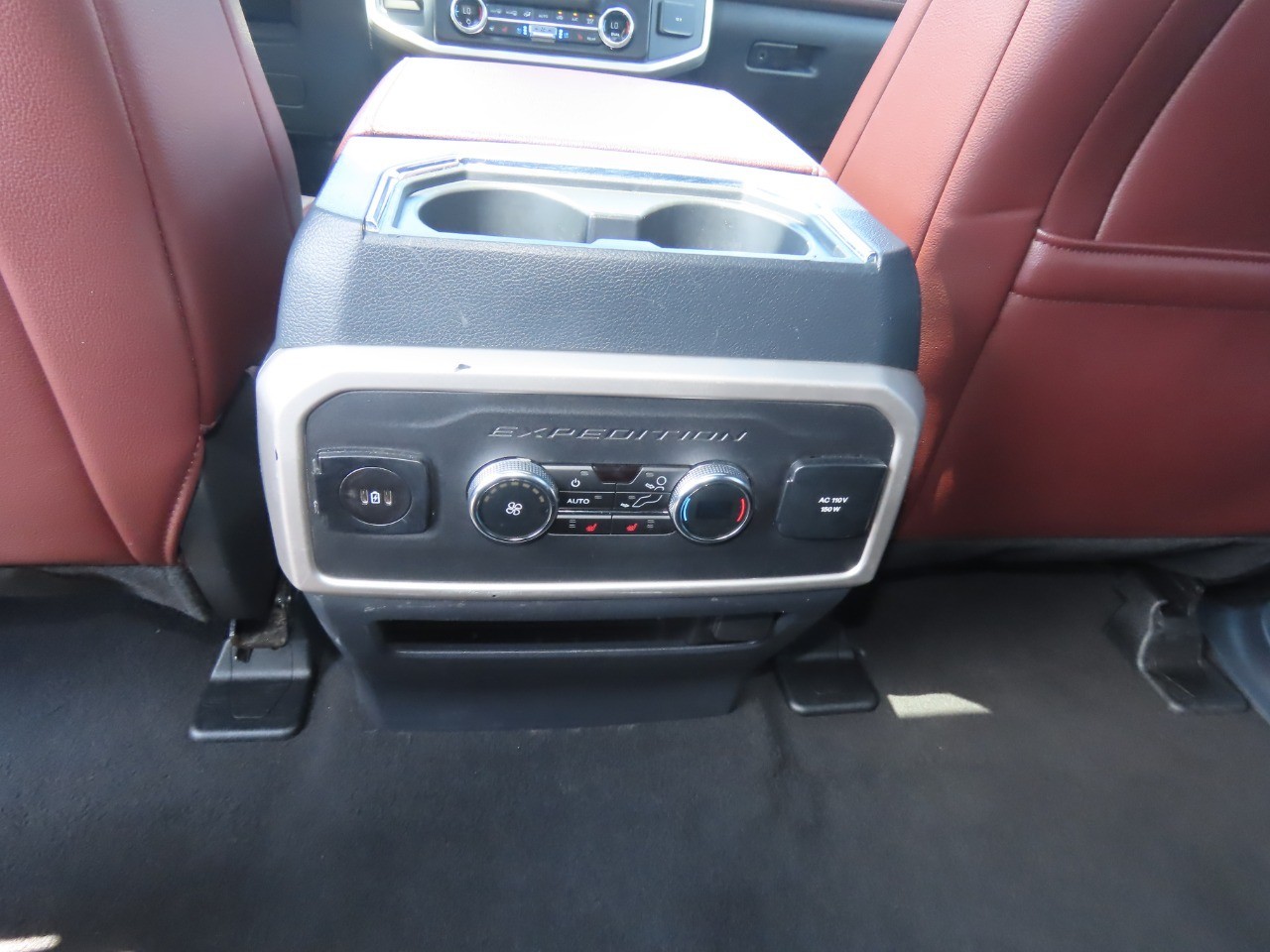 2024 Ford Expedition Limited Oxford White at Planet Ford