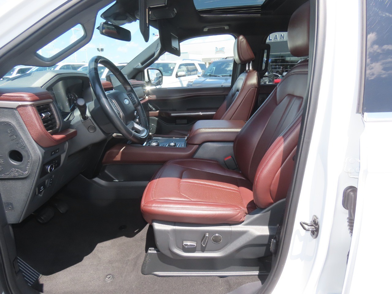 2024 Ford Expedition Limited Oxford White at Planet Ford