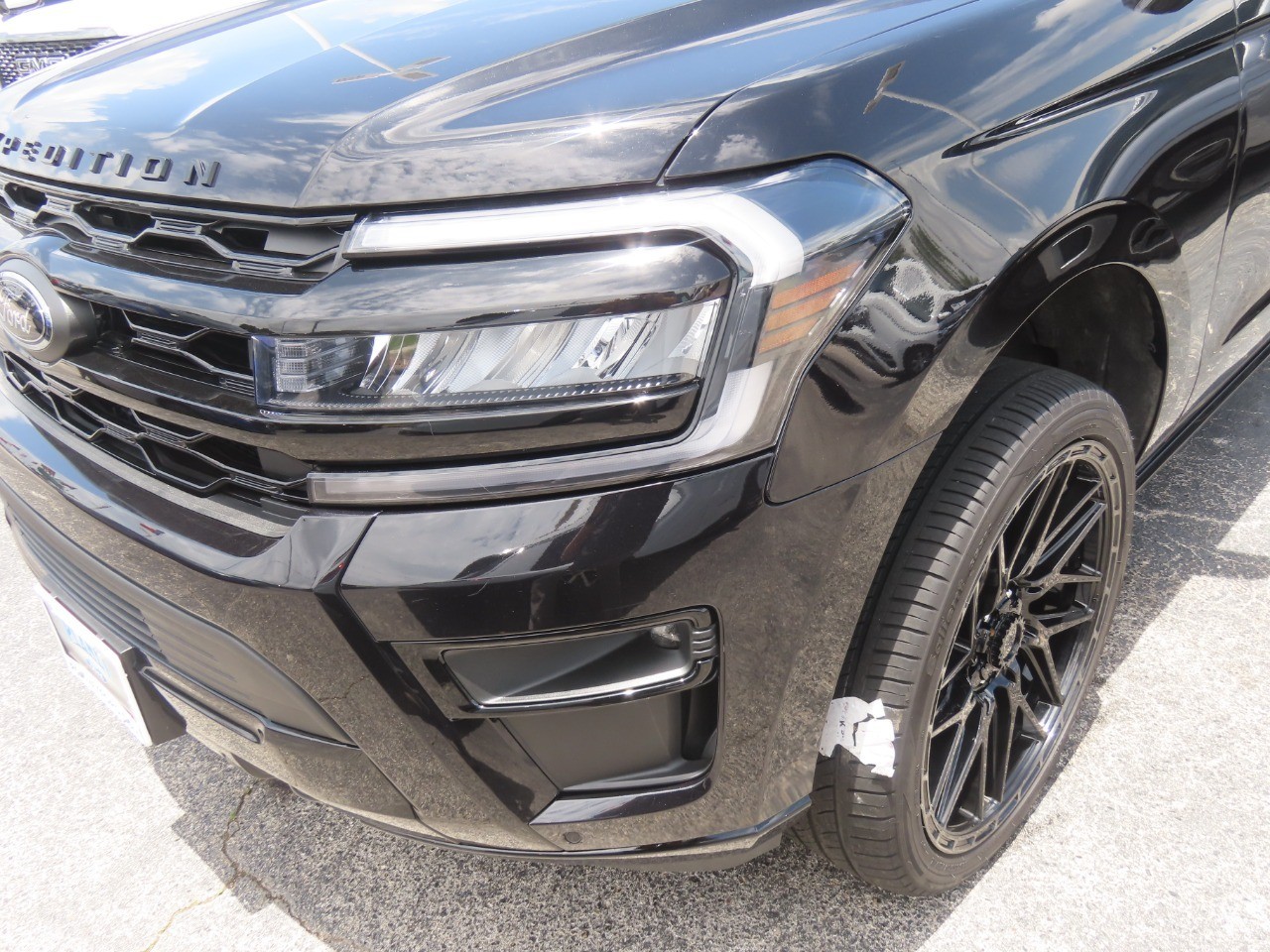 2024 Ford Expedition Limited Agate Black Metallic at Planet Ford