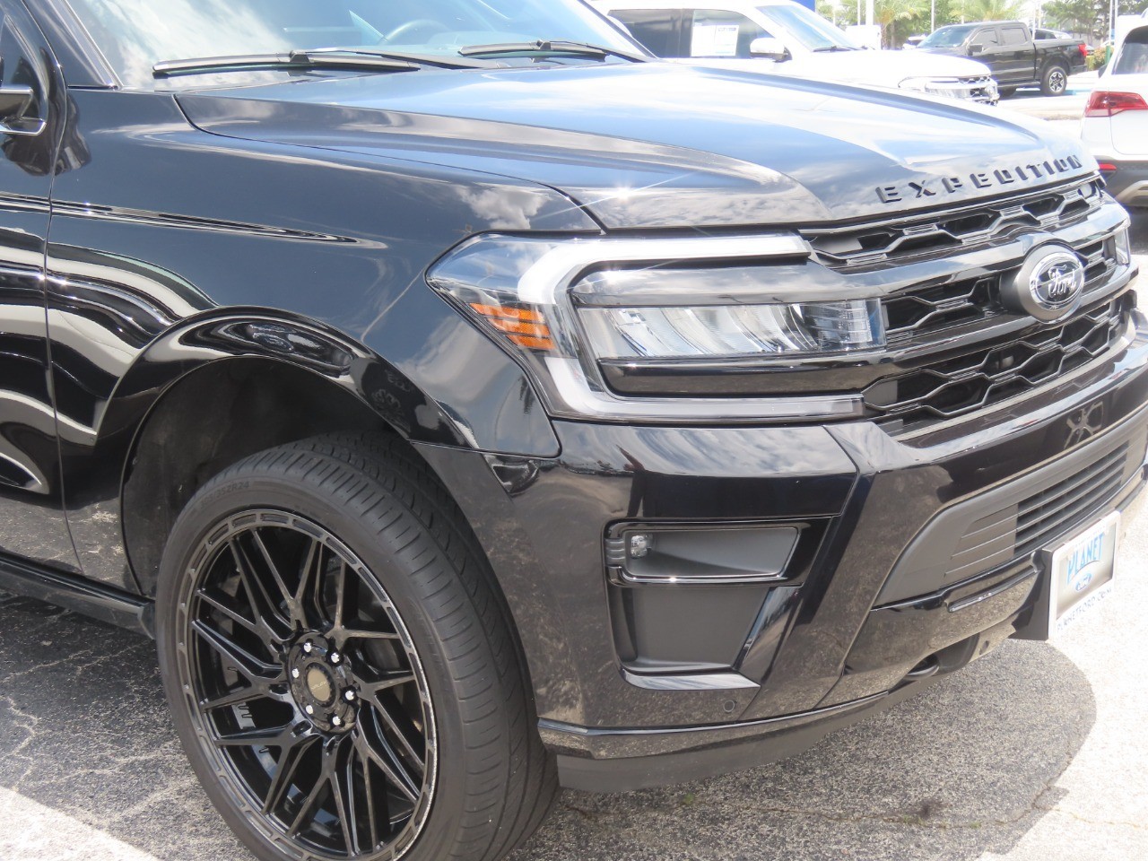 2024 Ford Expedition Limited Agate Black Metallic at Planet Ford