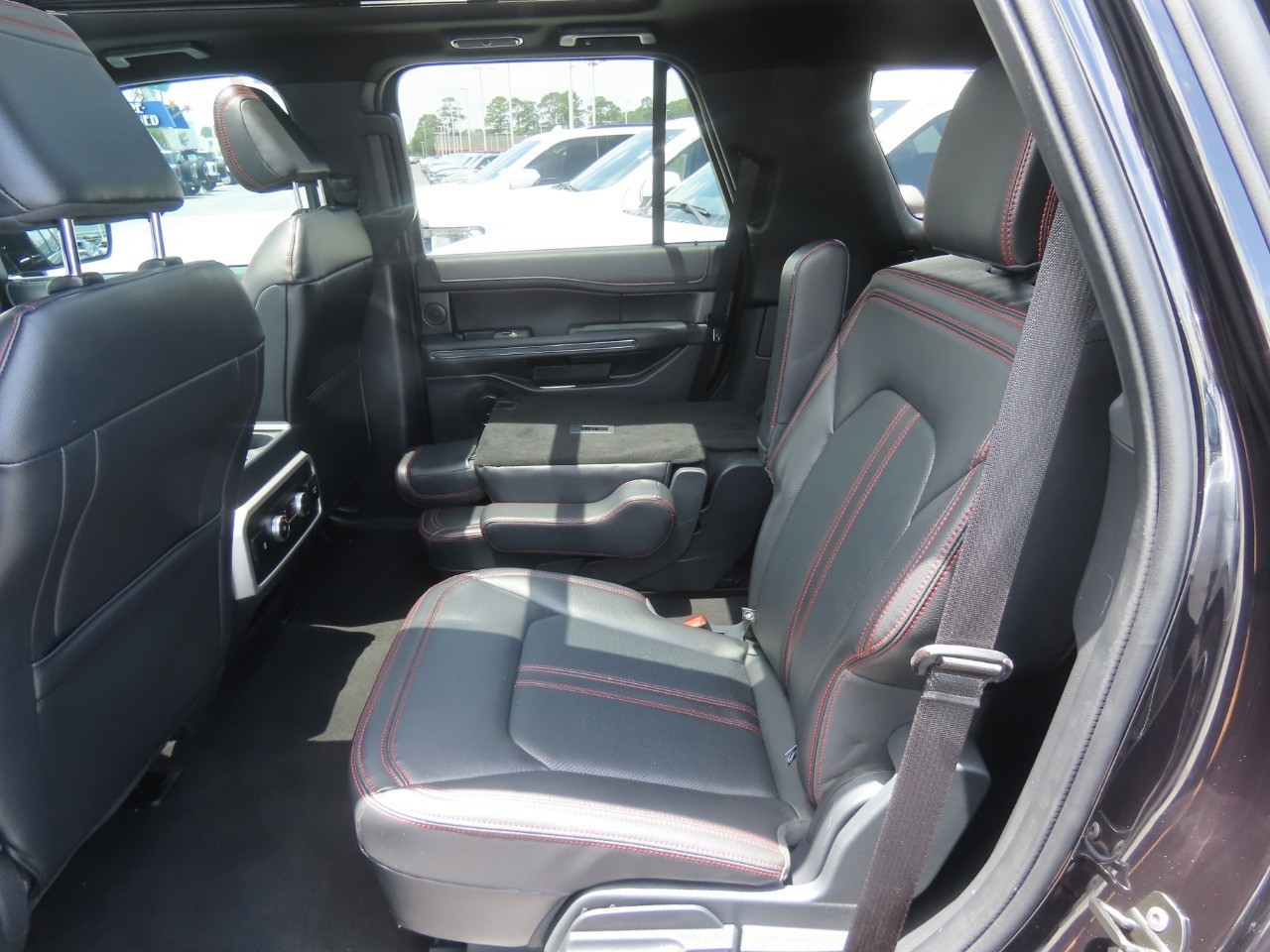 2024 Ford Expedition Limited Agate Black Metallic at Planet Ford
