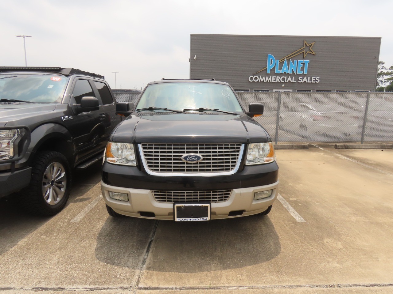 used 2005 Ford Expedition car, priced at $6,999