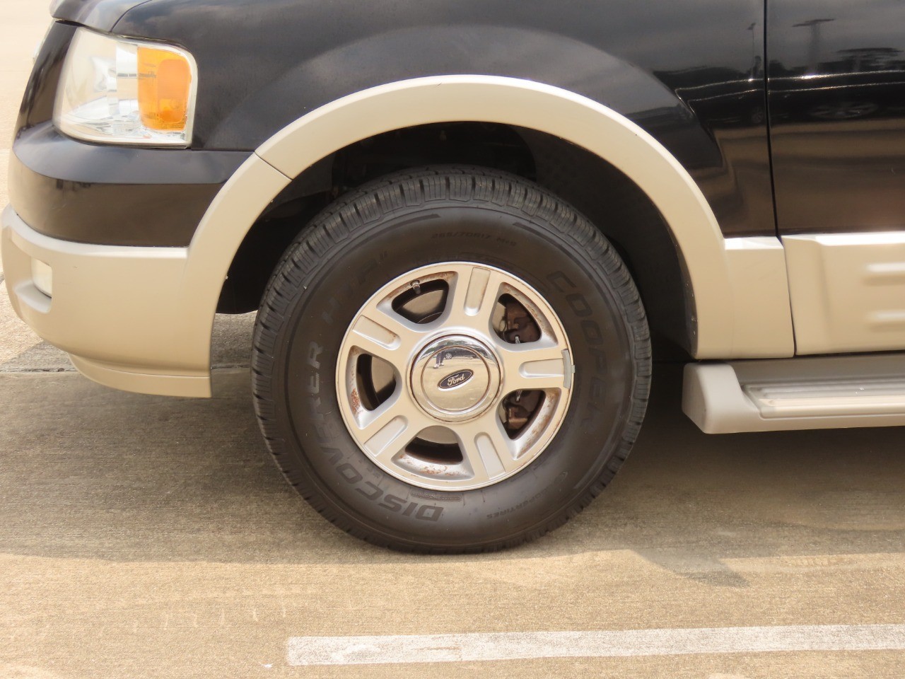 used 2005 Ford Expedition car, priced at $6,999