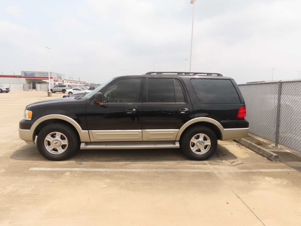 used 2005 Ford Expedition car, priced at $6,999