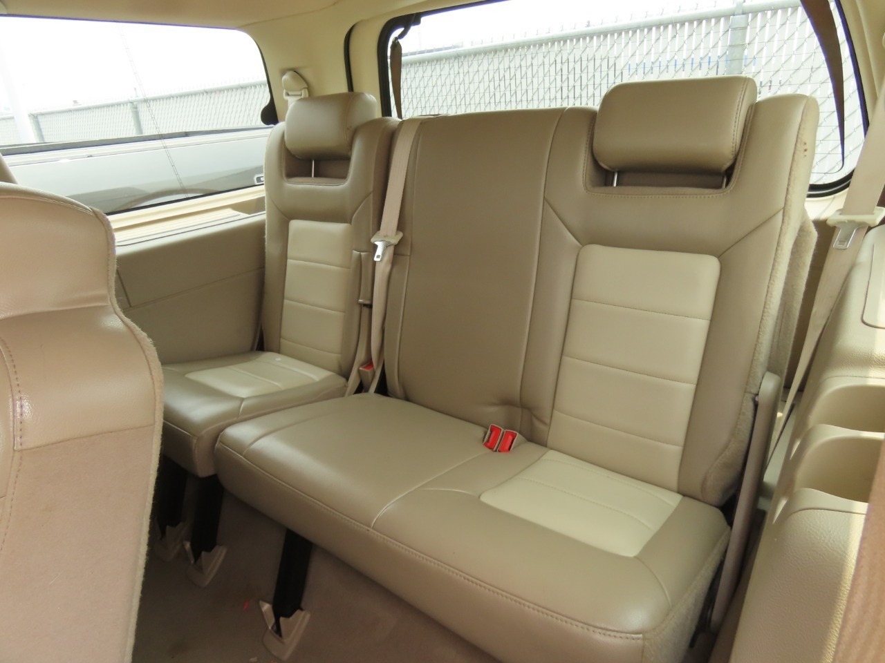 used 2005 Ford Expedition car, priced at $6,999