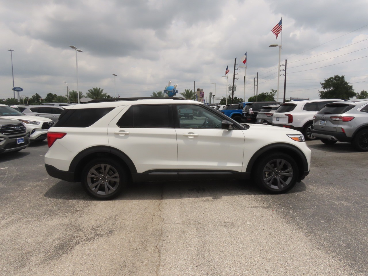 2023 Ford Explorer XLT Star White Metallic Tri-Coat at Planet Ford