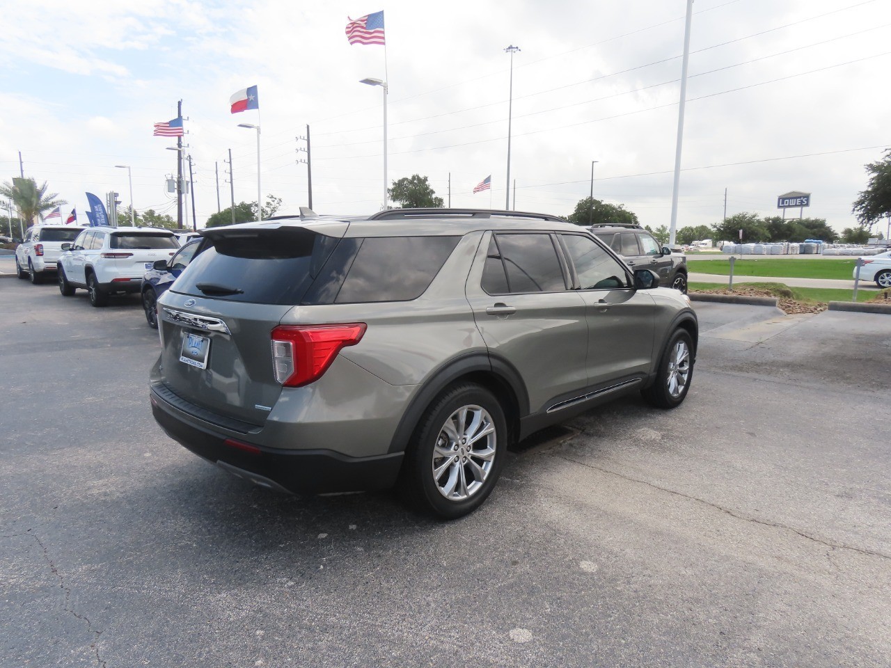 2020 Ford Explorer XLT - 10