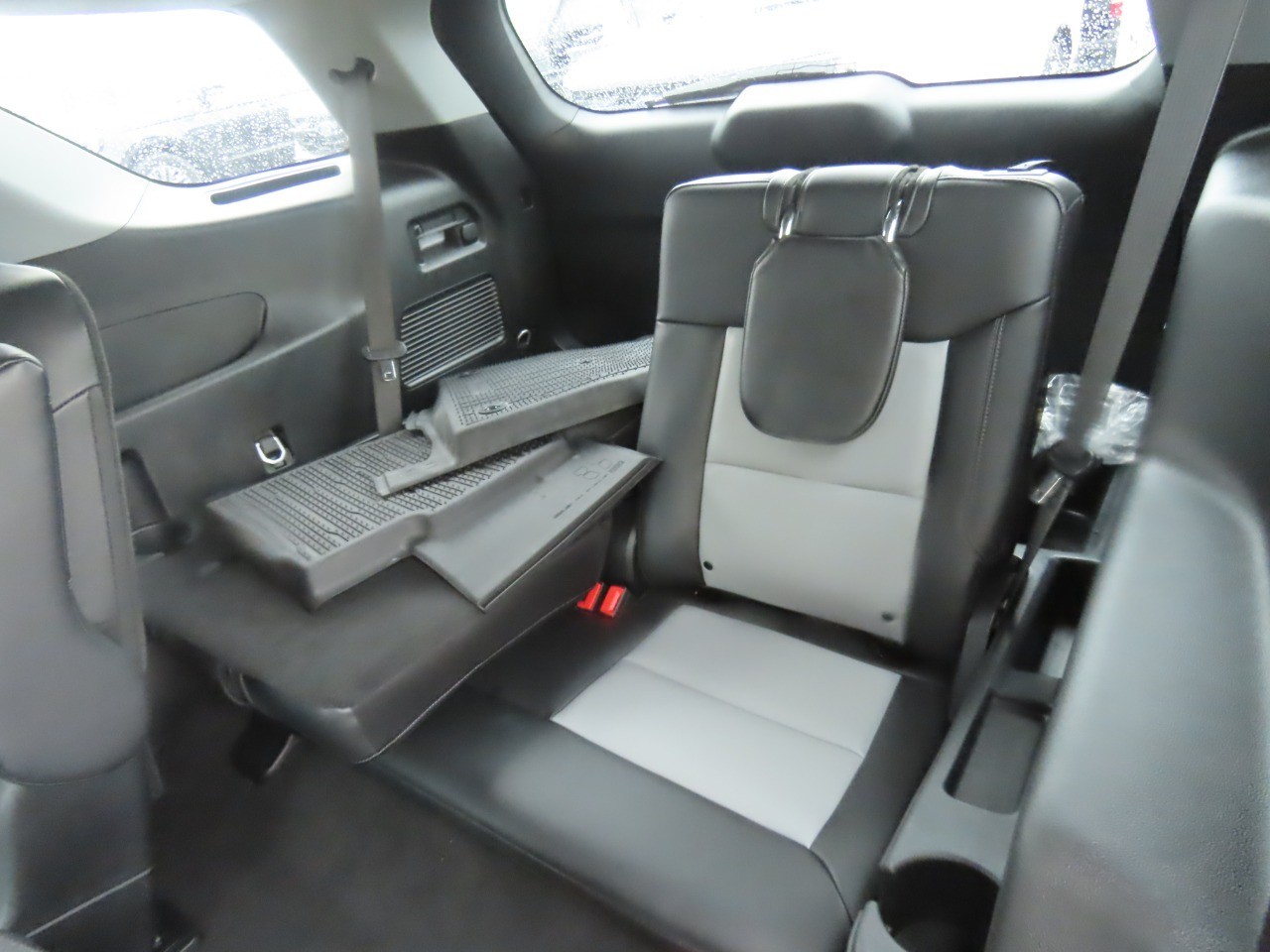 2023 Ford Explorer XLT Rapid Red Metallic Tinted Clearcoat at Planet Ford
