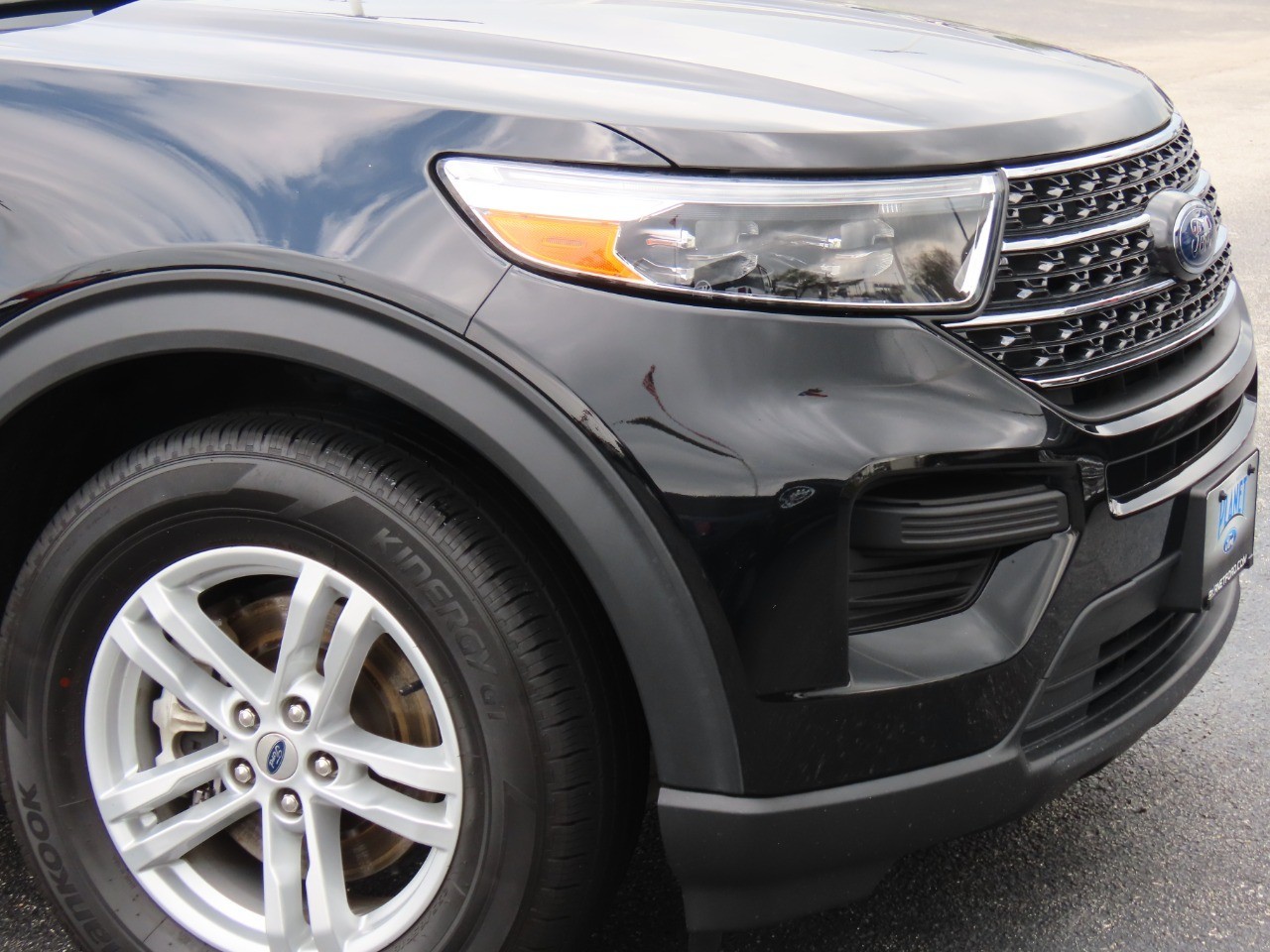 used 2024 Ford Explorer car, priced at $32,999