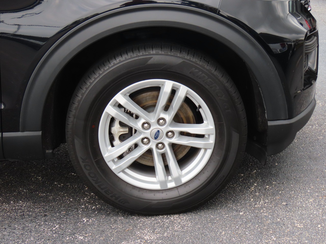 used 2024 Ford Explorer car, priced at $32,999