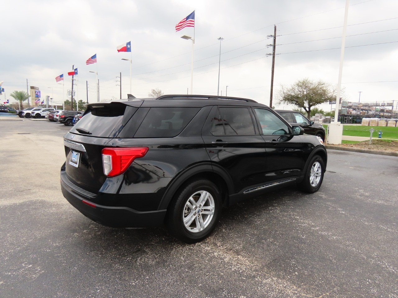 used 2024 Ford Explorer car, priced at $32,999