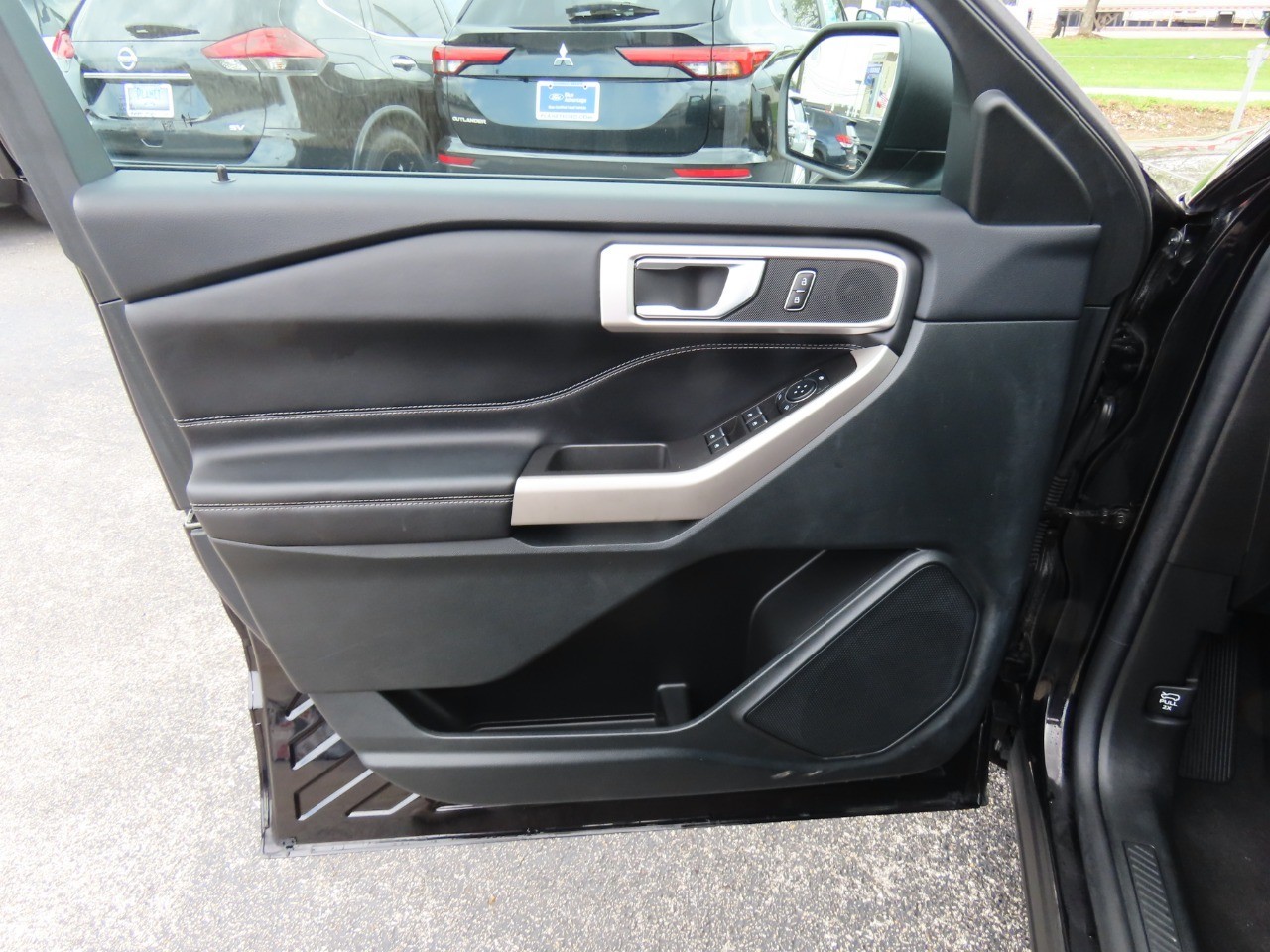 used 2024 Ford Explorer car, priced at $32,999