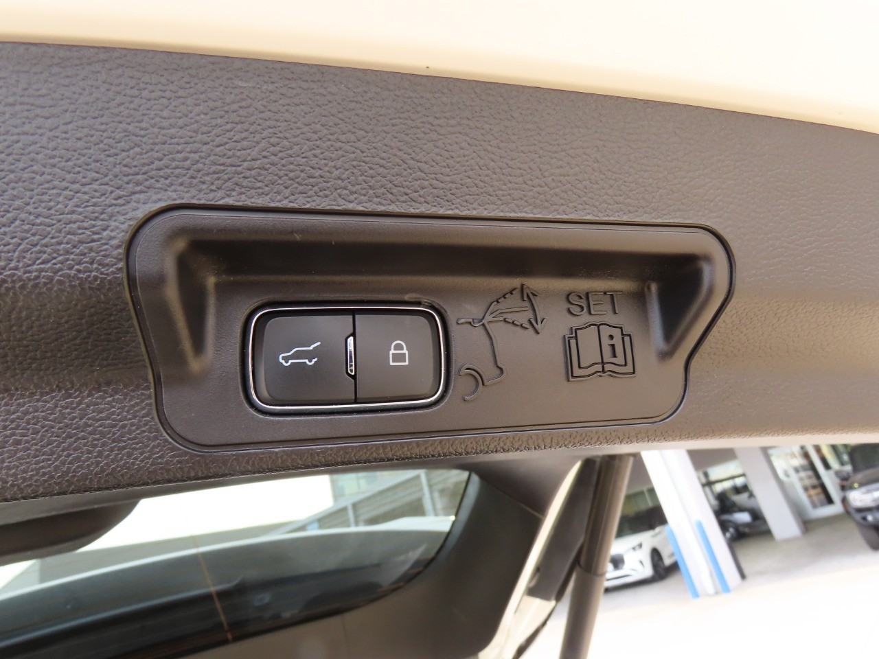 2022 Ford Explorer XLT Star White Metallic Tri-Coat at Planet Ford