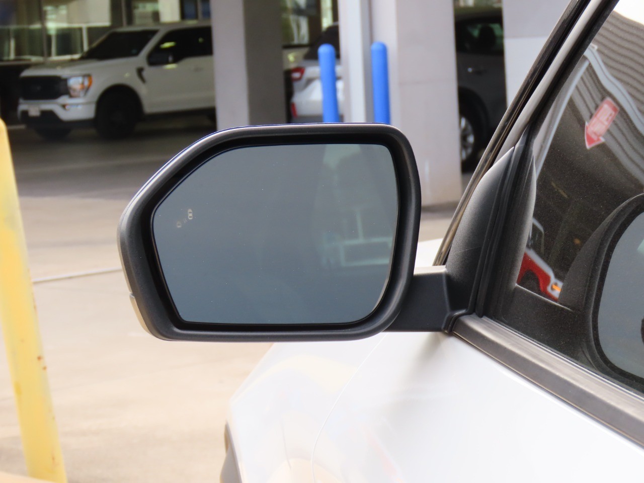 2022 Ford Explorer XLT Star White Metallic Tri-Coat at Planet Ford