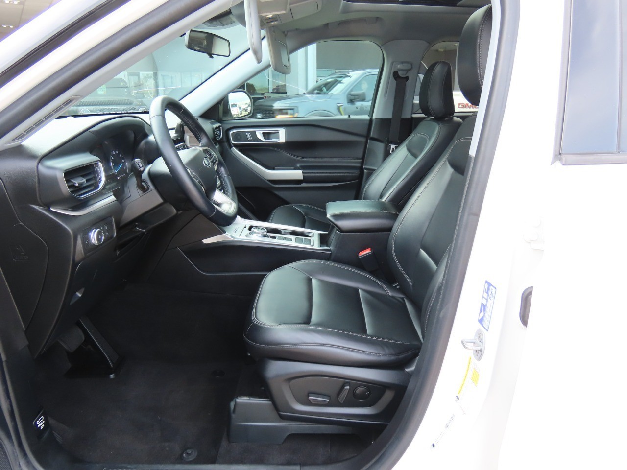 2022 Ford Explorer XLT Star White Metallic Tri-Coat at Planet Ford