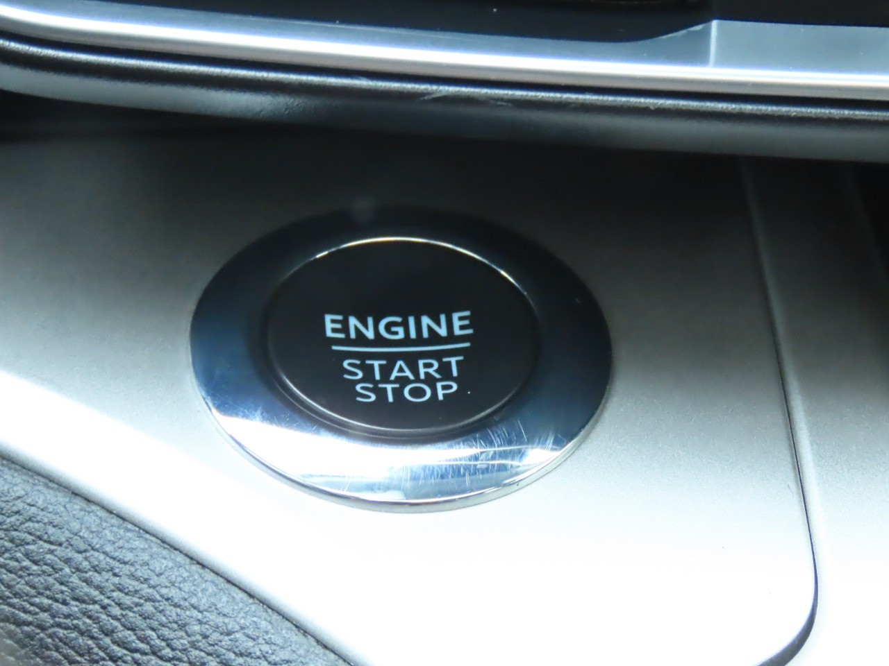 2022 Ford Explorer XLT Star White Metallic Tri-Coat at Planet Ford