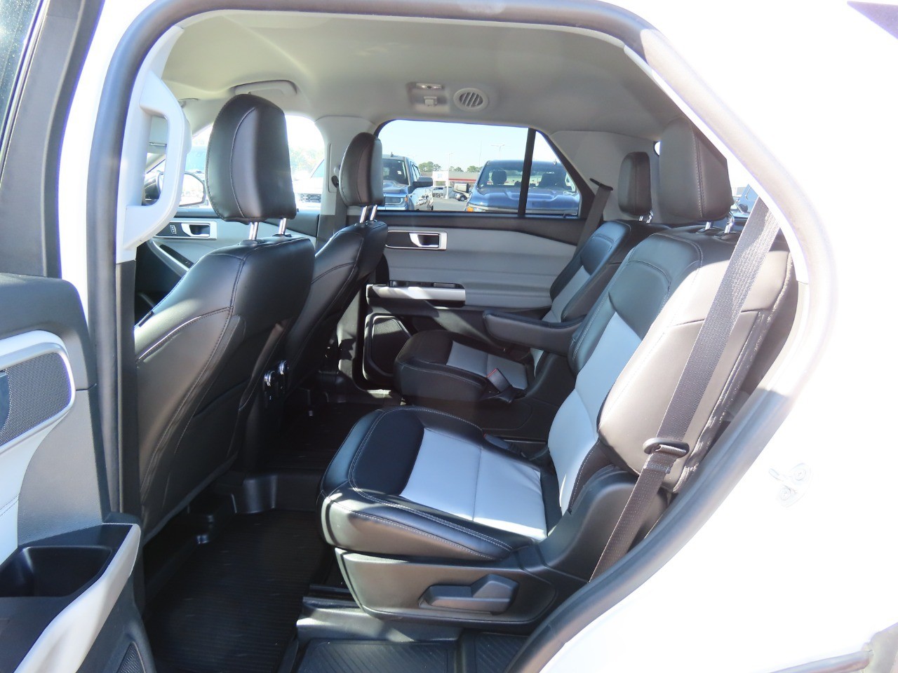 2022 Ford Explorer XLT Star White Metallic Tri-Coat at Planet Ford