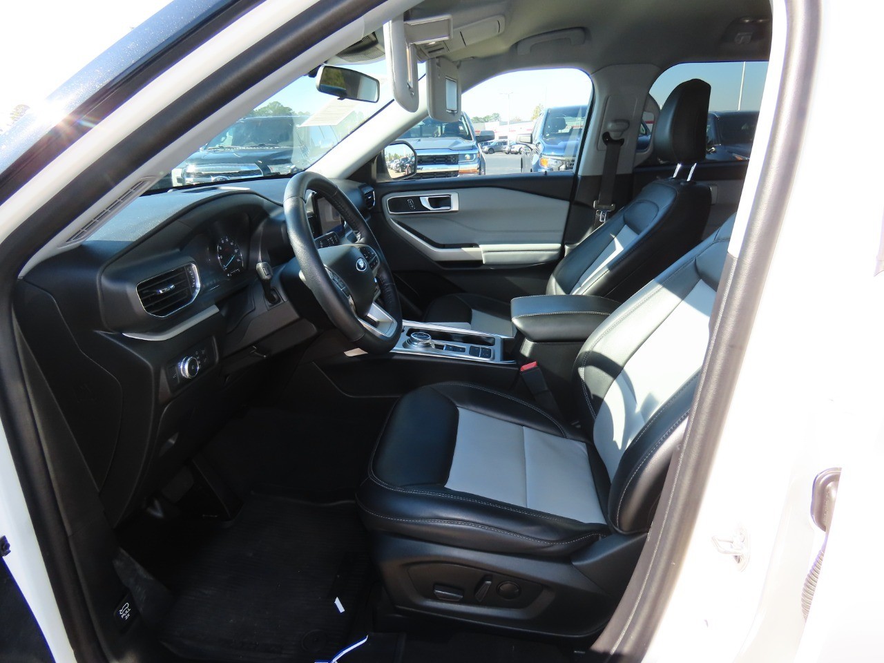 2022 Ford Explorer XLT Star White Metallic Tri-Coat at Planet Ford