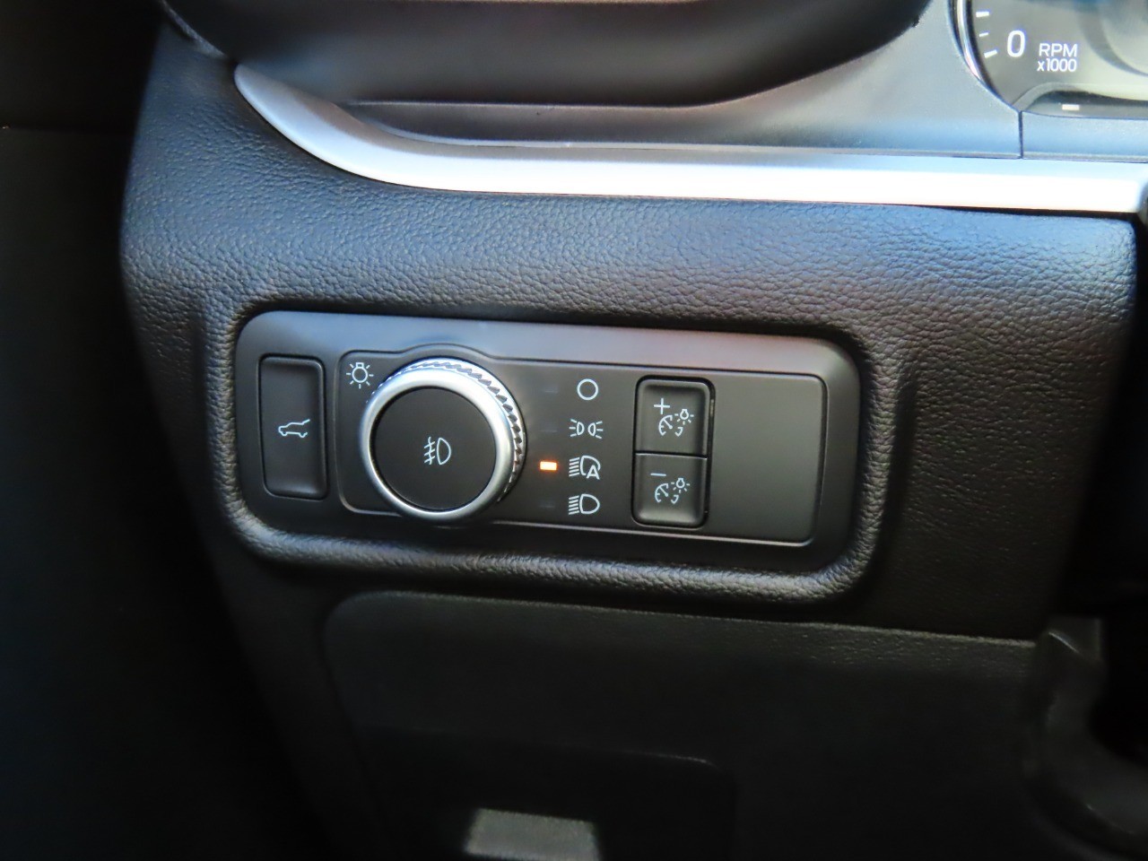 2022 Ford Explorer XLT Iconic Silver Metallic at Planet Ford