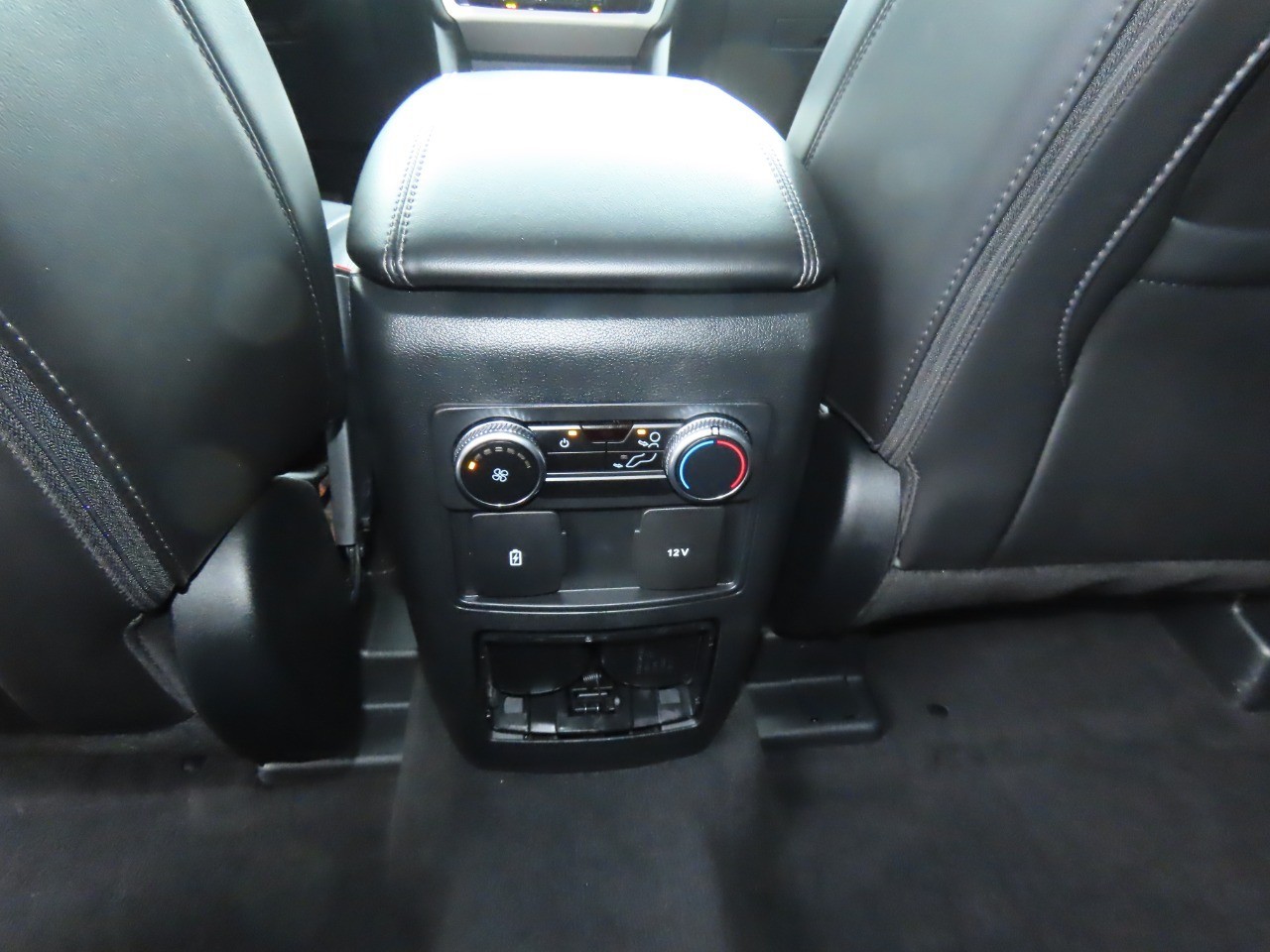 used 2023 Ford Explorer car, priced at $27,999