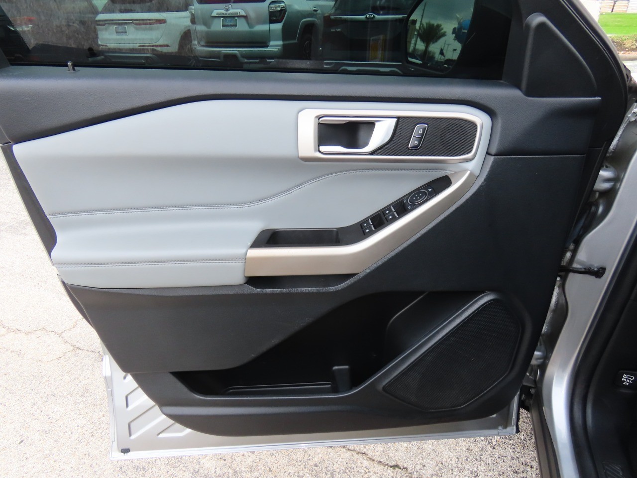 used 2023 Ford Explorer car, priced at $27,999