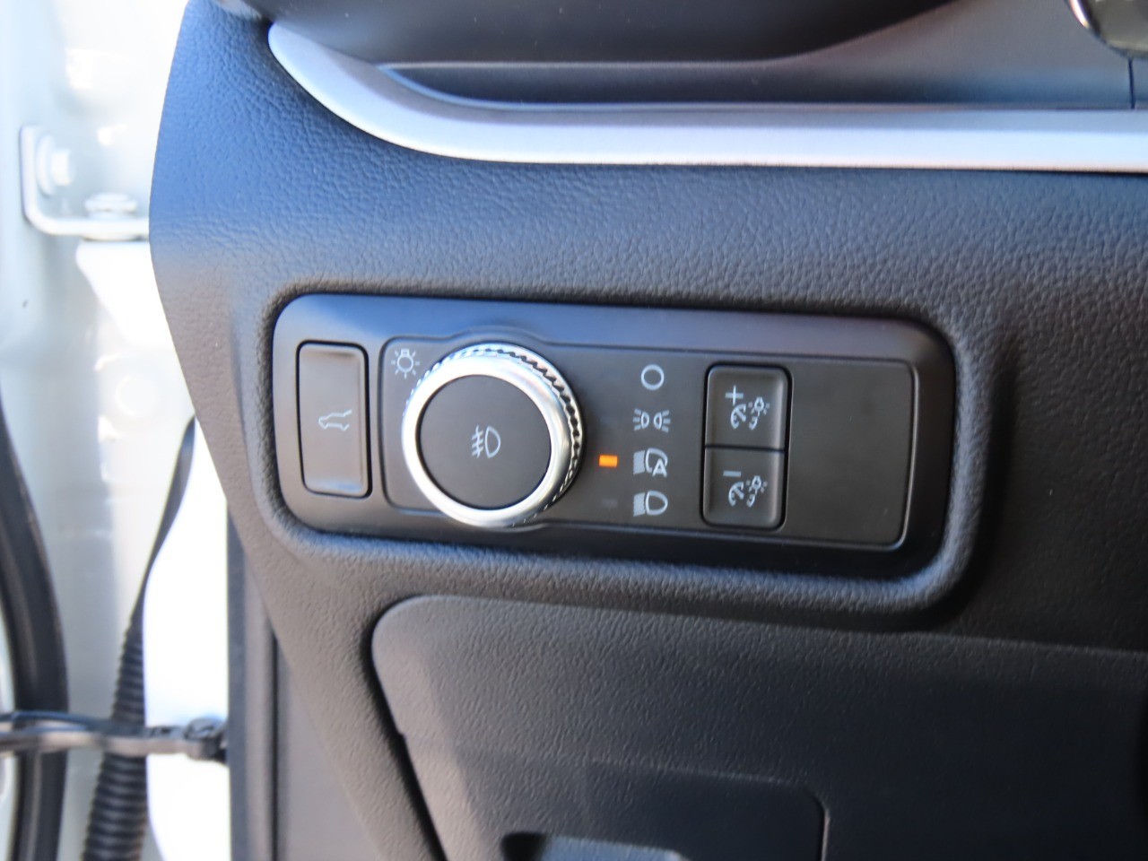 used 2023 Ford Explorer car, priced at $24,999