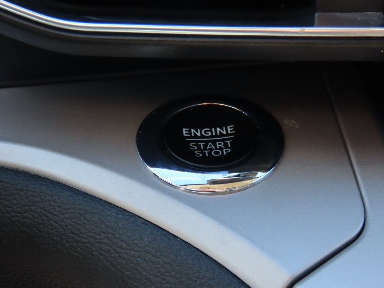 used 2023 Ford Explorer car, priced at $24,999