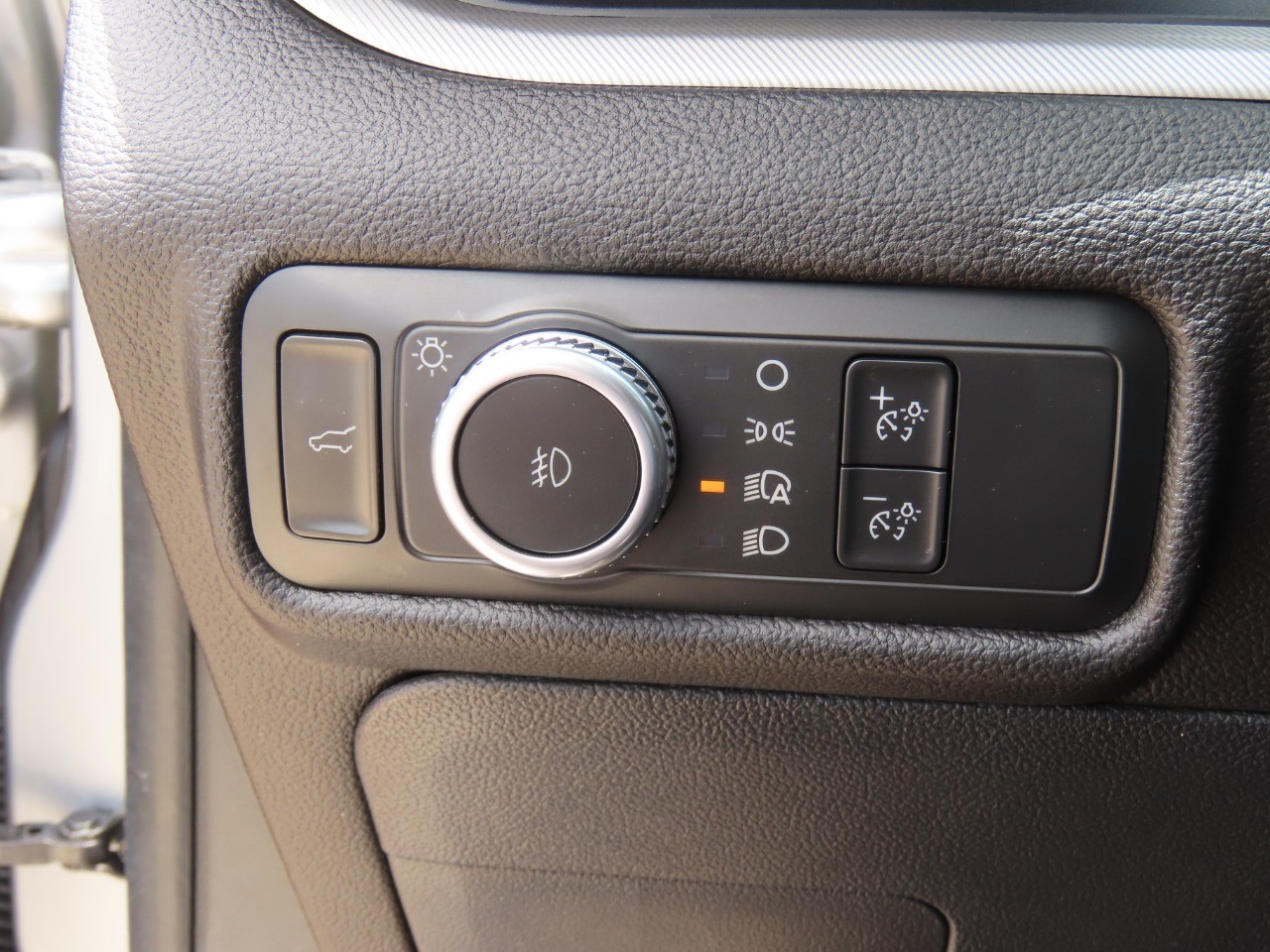 2022 Ford Explorer XLT Iconic Silver Metallic at Planet Ford