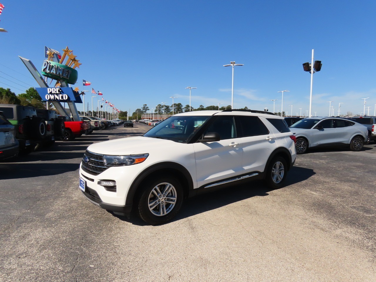 used 2023 Ford Explorer car, priced at $28,999