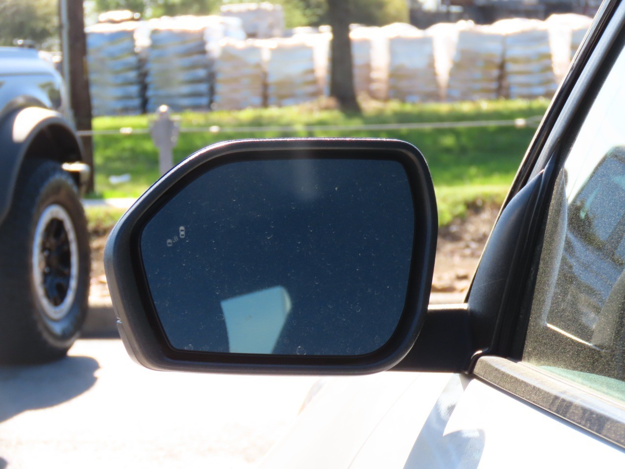 used 2023 Ford Explorer car, priced at $28,999