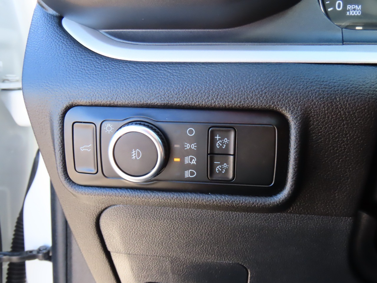 used 2023 Ford Explorer car, priced at $28,999