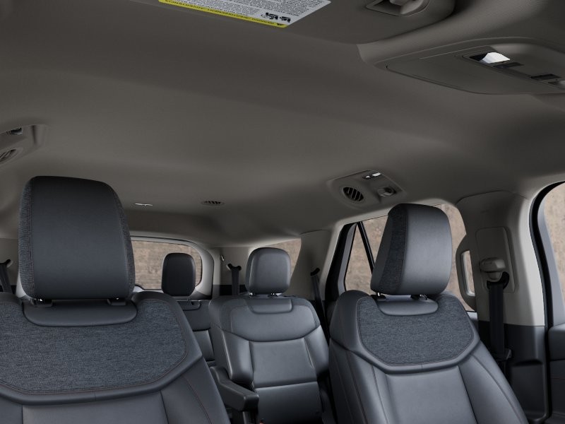 2027 Ford Explorer photo 24 of 25