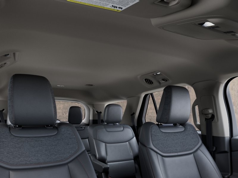 2027 Ford Explorer photo 24 of 25