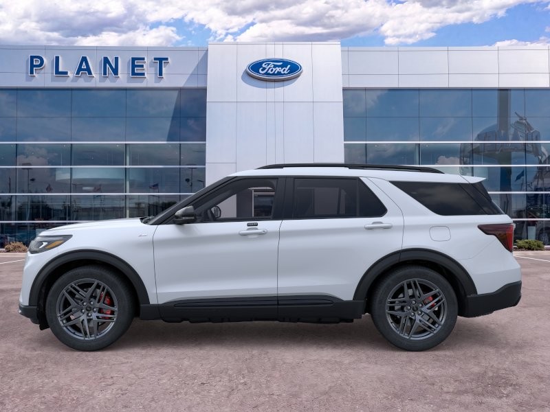 2026 Ford Explorer photo 3 of 25