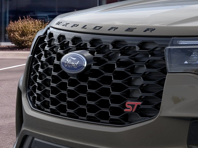 2027 Ford Explorer photo 13 of 16