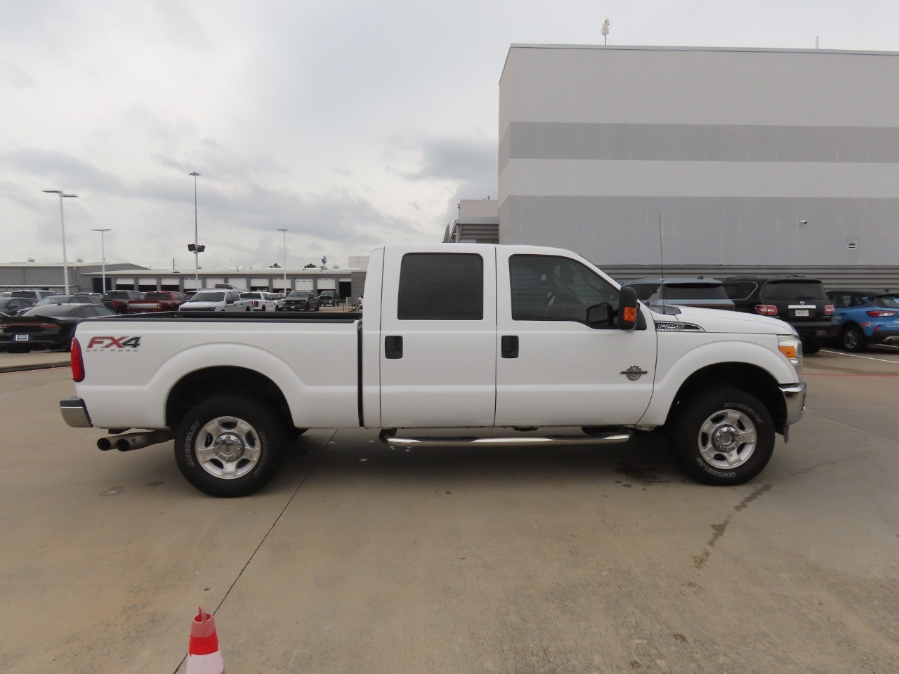 2015 Ford Super Duty F-250 SRW XLT - 9