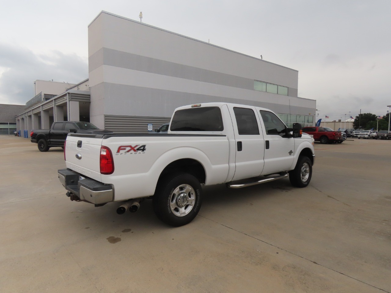 2015 Ford Super Duty F-250 SRW XLT - 10