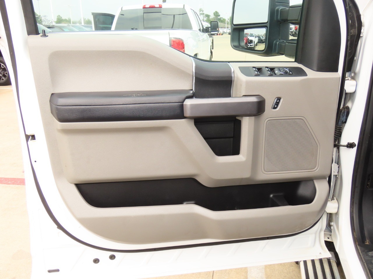 used 2018 Ford Super Duty F-250 SRW car, priced at $17,999