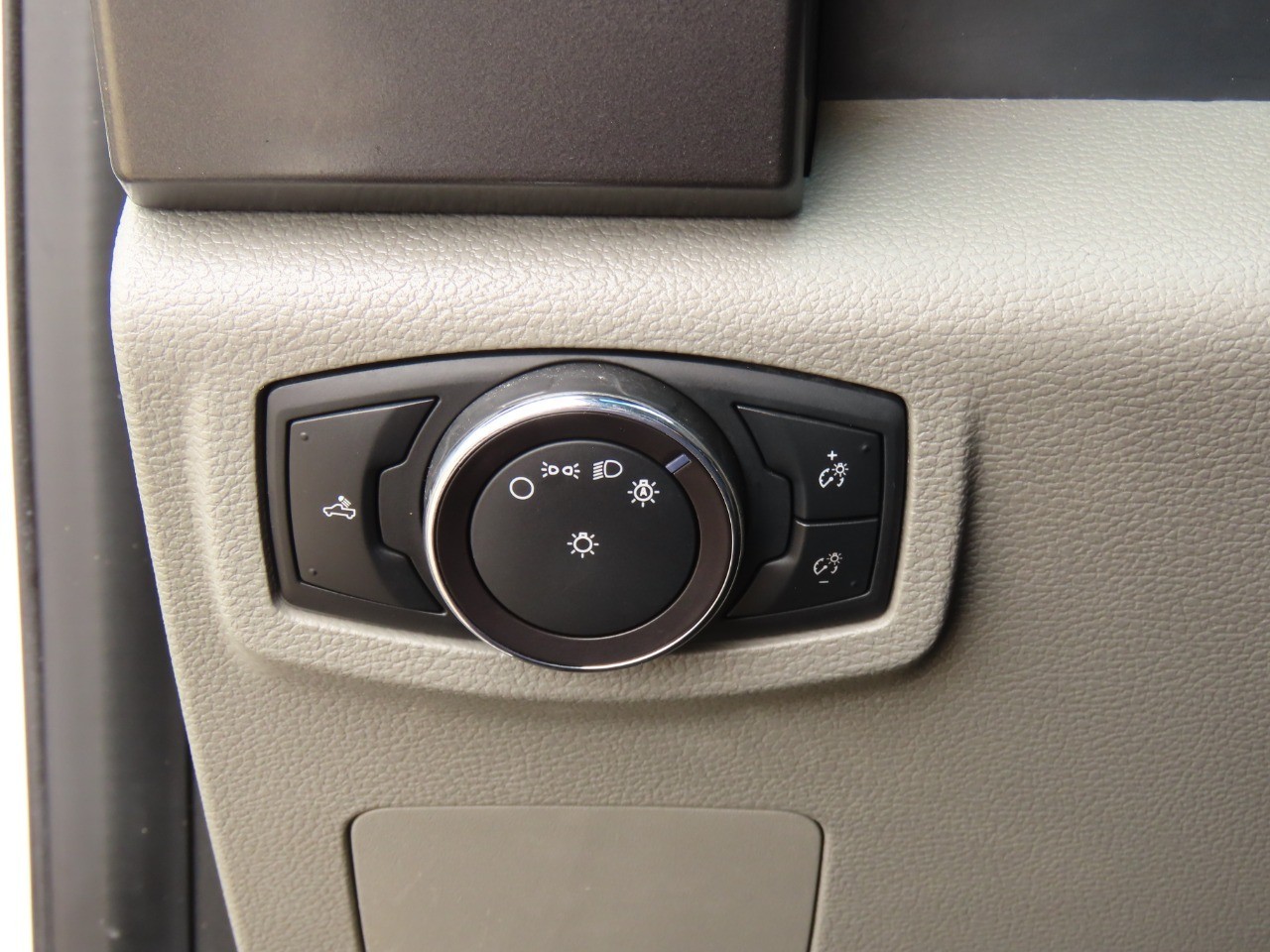 used 2018 Ford Super Duty F-250 SRW car, priced at $17,999