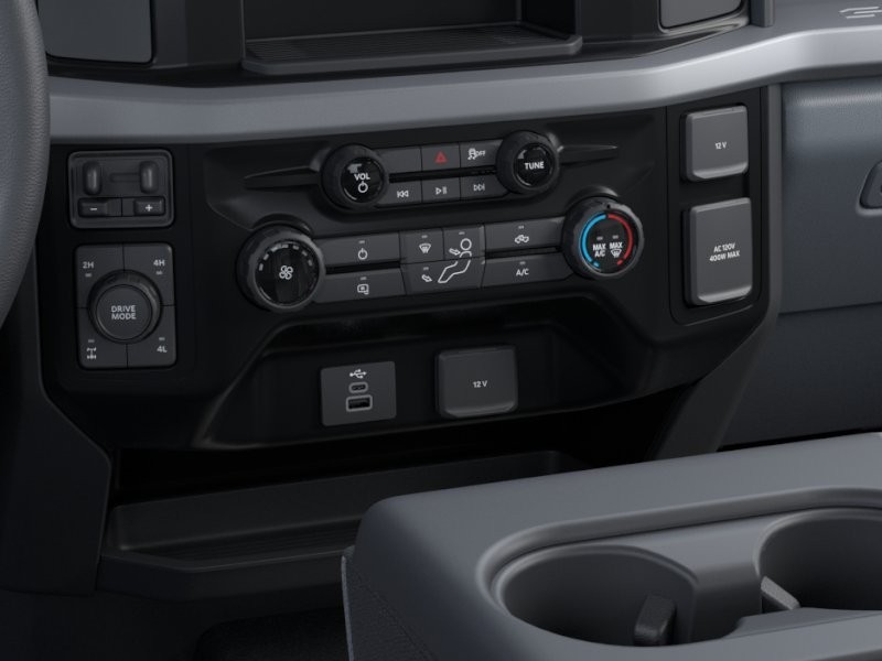 2026 Ford Super Duty F-250 SRW XLT Oxford White at Planet Ford