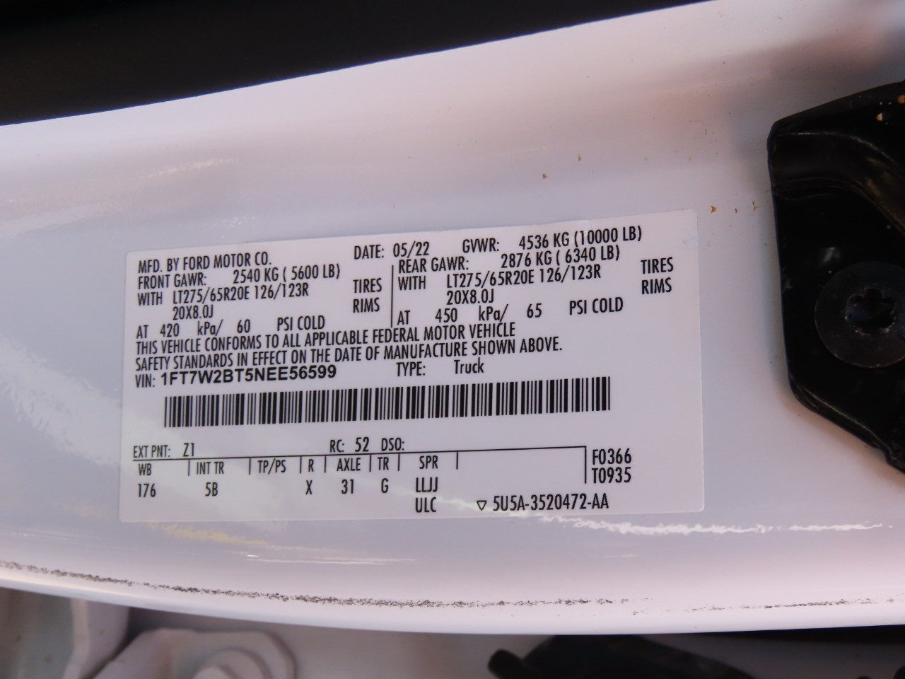 2022 Ford Super Duty F-250 SRW LARIAT Oxford White at Planet Ford