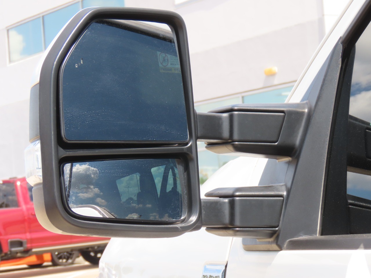 2020 Ford Super Duty F-250 SRW photo 18 of 32