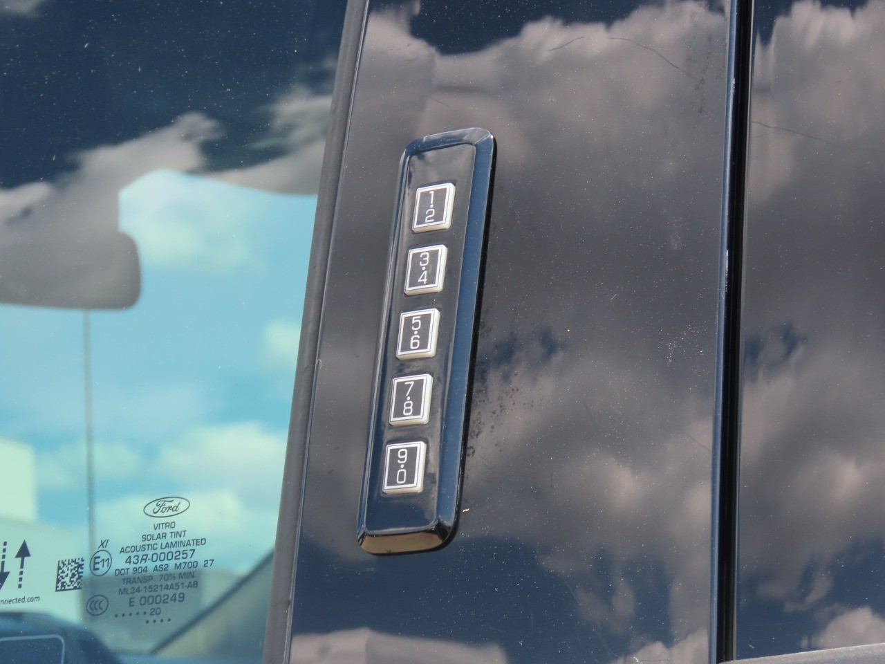 2020 Ford Super Duty F-250 SRW photo 19 of 32